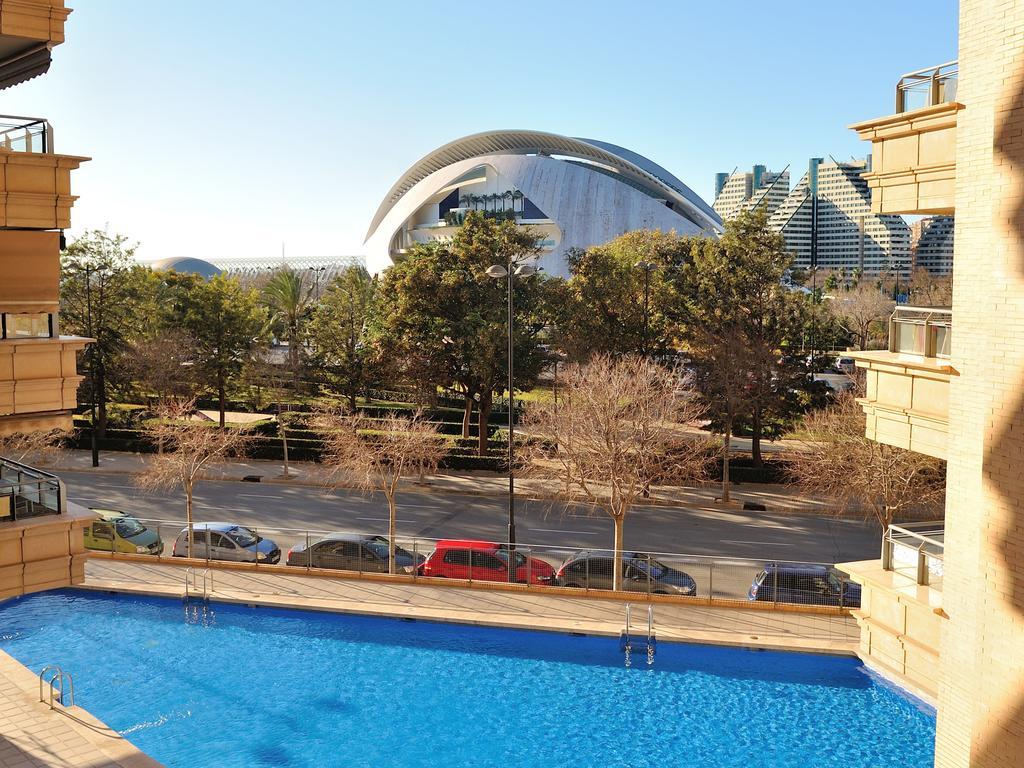 Travel Habitat - Ciudad De Las Ciencias فالنسيا الغرفة الصورة